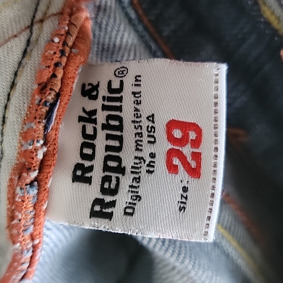 ROCK & REPUBLIC Medium Wash Raw Hem Embroidered Button Back Pocket Jeans Sz 29 - Picture 5 of 8